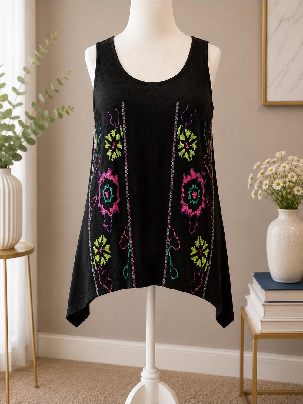Avenue Embroidered Boho Tank Top Handkerchief Hem 18 20